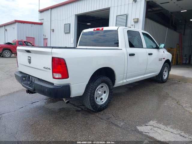 1C6RR7KM9HS701696 RAM 1500 Tradesman 4x4 5&#039;7 Box