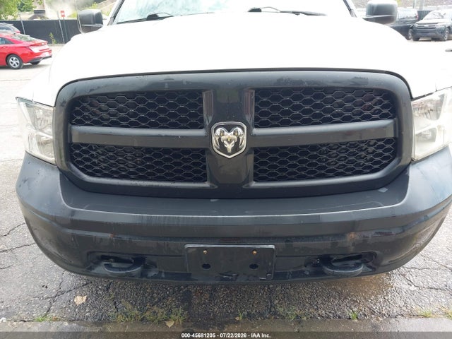 1C6RR7KM9HS701696 RAM 1500 Tradesman 4x4 5&#039;7 Box