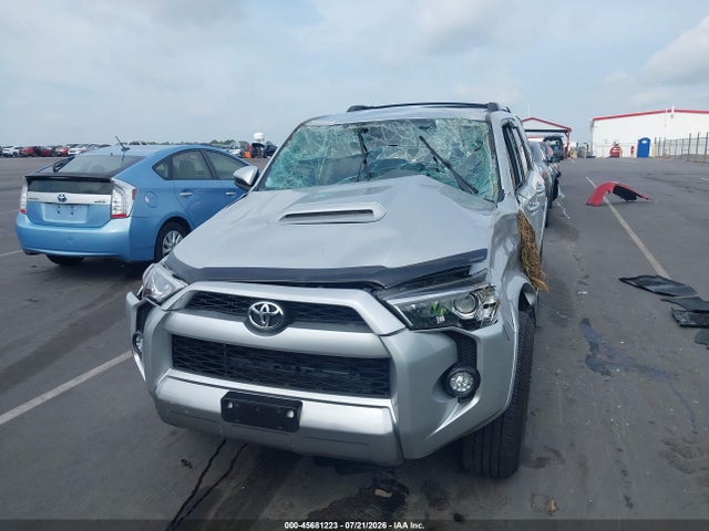 Aukcja sprzedaży 2018 Toyota 4runner Trd Off Road, vin: JTEBU5JR1J5597618, numer aukcji: 45681223