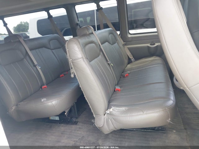 Chevrolet Express 3500 Ls 2017 1GAZGNFG6H1294443 Image 8