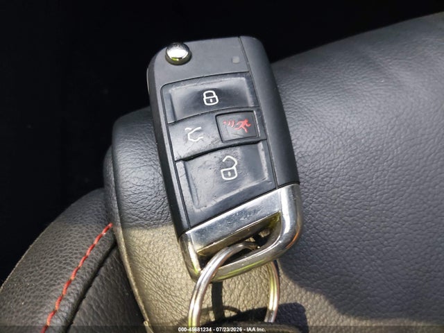 45681234 :رقم المزاد ، 3VW4T7AU6FM103459 vin ، 2015 Volkswagen Golf Gti 2.0t Se 4-door مزاد بيع