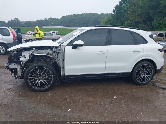 45681264 :رقم المزاد ، WP1AA2AYXKDA15021 vin ، 2019 Porsche Cayenne مزاد بيع