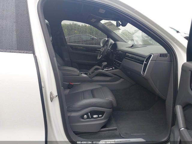 45681264 :رقم المزاد ، WP1AA2AYXKDA15021 vin ، 2019 Porsche Cayenne مزاد بيع