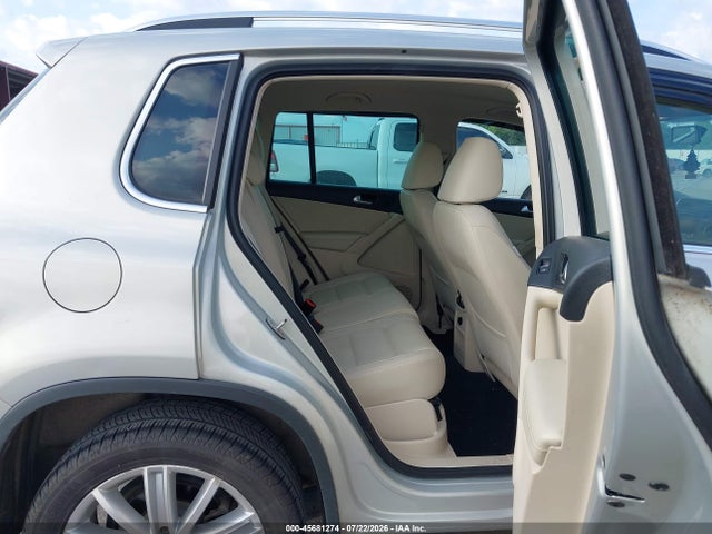 2014 Volkswagen Tiguan Se მანქანა იყიდება აუქციონზე, vin: WVGAV3AX6EW521422, აუქციონის ნომერი: 45681274