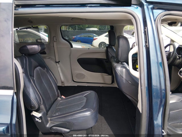 45681281 :رقم المزاد ، 2C4RC1BG5NR185853 vin ، 2022 Chrysler Pacifica Touring L مزاد بيع