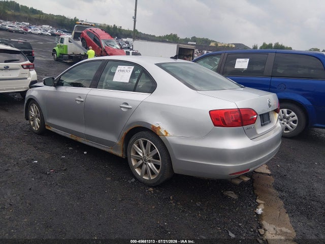 Aukcja sprzedaży 2011 Volkswagen Jetta 2.5l Sel, vin: 3VWGX7AJXBM300491, numer aukcji: 45681313