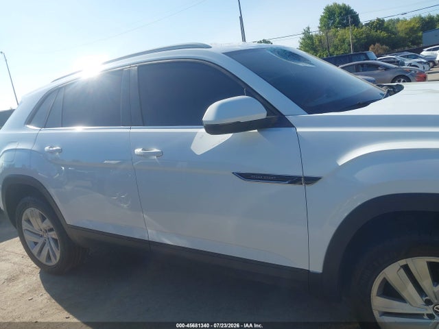 Продажа на аукционе авто 2020 Volkswagen Atlas Cross Sport 3.6l V6 Se W/technology/3.6l V6 Se W/technology R-line, vin: 1V26E2CA3LC211870, номер лота: 45681340