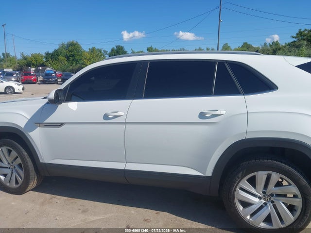 Продажа на аукционе авто 2020 Volkswagen Atlas Cross Sport 3.6l V6 Se W/technology/3.6l V6 Se W/technology R-line, vin: 1V26E2CA3LC211870, номер лота: 45681340