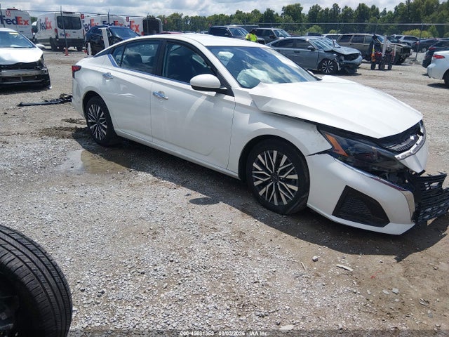 45681363 :رقم المزاد ، 1N4BL4DV7PN380938 vin ، 2023 Nissan Altima Sv Fwd مزاد بيع
