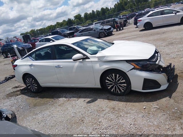 45681363 :رقم المزاد ، 1N4BL4DV7PN380938 vin ، 2023 Nissan Altima Sv Fwd مزاد بيع