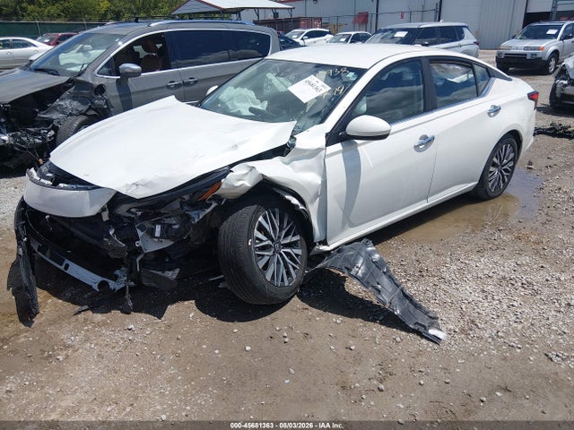45681363 :رقم المزاد ، 1N4BL4DV7PN380938 vin ، 2023 Nissan Altima Sv Fwd مزاد بيع
