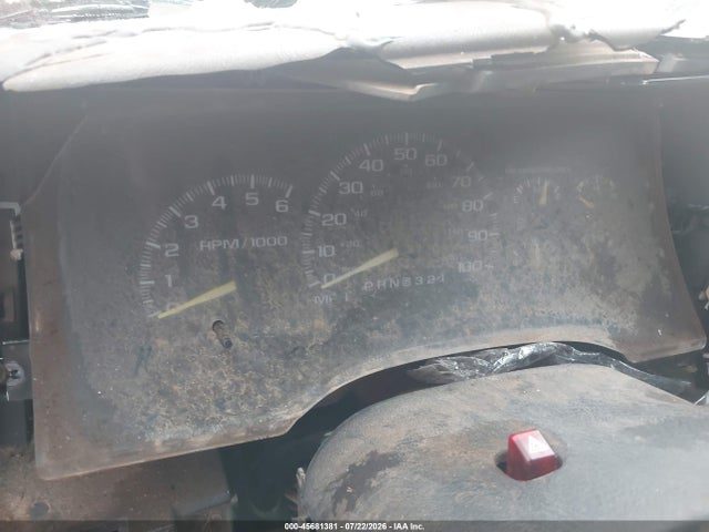 2000 Chevrolet C3500 მანქანა იყიდება აუქციონზე, vin: 1GCHC33J3YF422403, აუქციონის ნომერი: 45681381