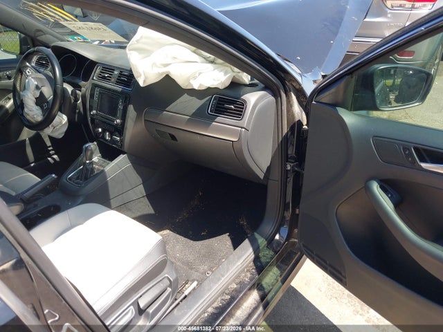 Продаж на аукціоні авто 2016 Volkswagen Jetta 1.8t Sport, vin: 3VWD17AJ7GM414301, номер лоту: 45681382