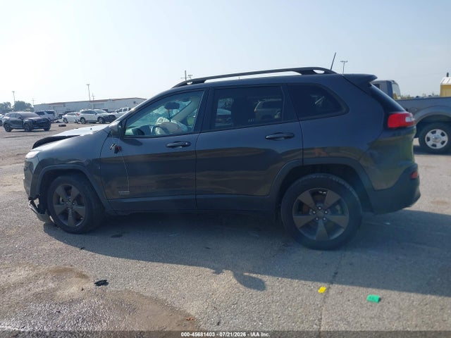 2016 Jeep Cherokee 75th Anniversary მანქანა იყიდება აუქციონზე, vin: 1C4PJLCS4GW274433, აუქციონის ნომერი: 45681403