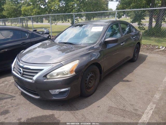 Nissan Altima 2.5 S 2014 1N4AL3AP7EC191033 Image 2