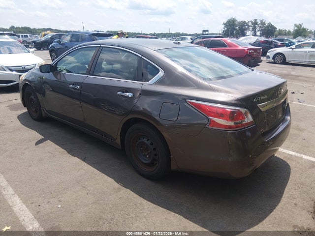 Nissan Altima 2.5 S 2014 1N4AL3AP7EC191033 Image 3