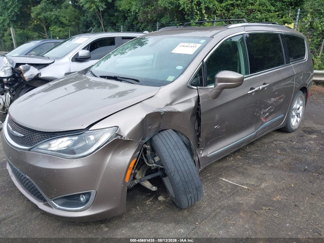 Aukcja sprzedaży 2018 Chrysler Pacifica Touring L Plus, vin: 2C4RC1EG1JR189033, numer aukcji: 45681435