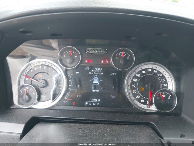 45681472 :رقم المزاد ، 3C6UR5FJ5FG530299 vin ، 2015 Ram 2500 Laramie مزاد بيع