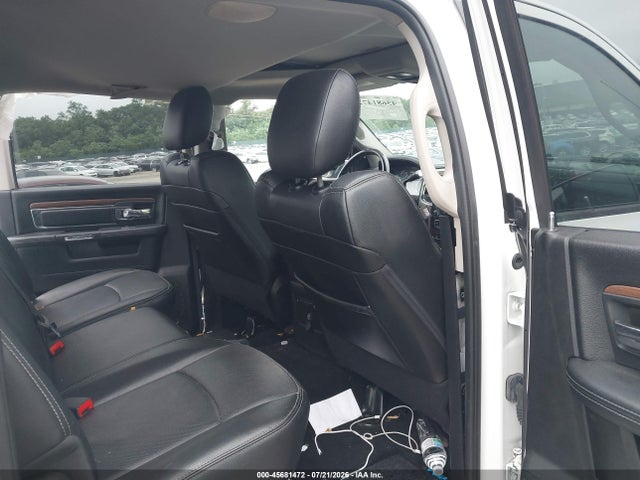 45681472 :رقم المزاد ، 3C6UR5FJ5FG530299 vin ، 2015 Ram 2500 Laramie مزاد بيع