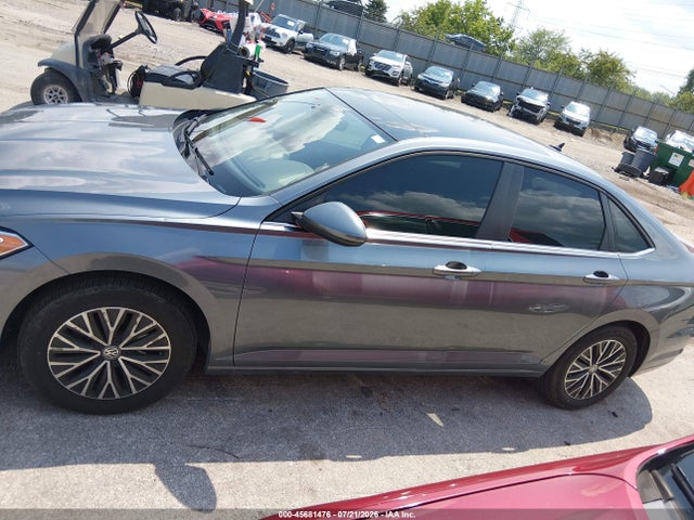 2020 Volkswagen Jetta 1.4t R-line/1.4t S/1.4t Se მანქანა იყიდება აუქციონზე, vin: 3VWCB7BU3LM070736, აუქციონის ნომერი: 45681476