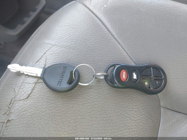 2003 Chrysler Town & Country Lxi მანქანა იყიდება აუქციონზე, vin: 2C4GP54L23R112613, აუქციონის ნომერი: 45681550