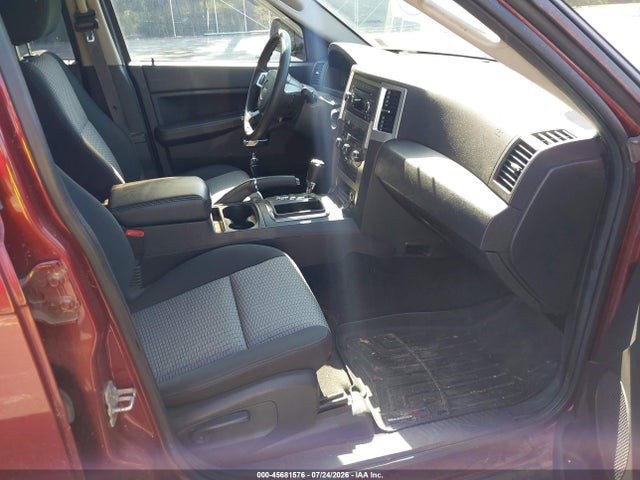 45681576 :رقم المزاد ، 1J8GR48K29C526121 vin ، 2009 Jeep Grand Cherokee Laredo مزاد بيع