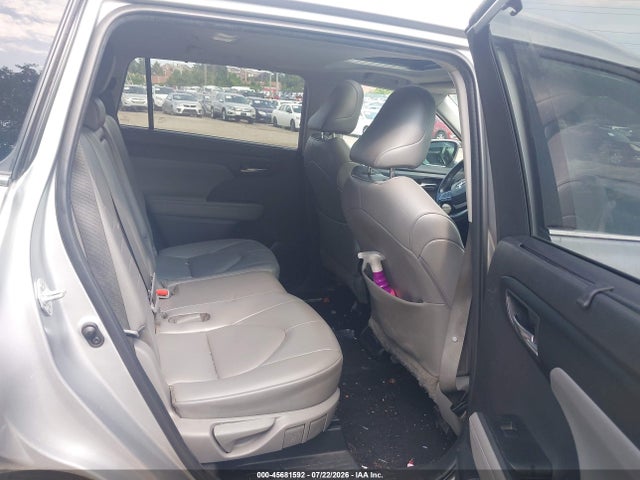 45681592 :رقم المزاد ، 5TDGZRBH0NS196019 vin ، 2022 Toyota Highlander Xle مزاد بيع