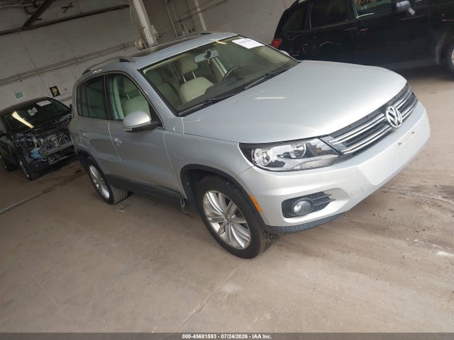 45681593 :رقم المزاد ، WVGAV7AX0DW554843 vin ، 2013 Volkswagen Tiguan Se مزاد بيع