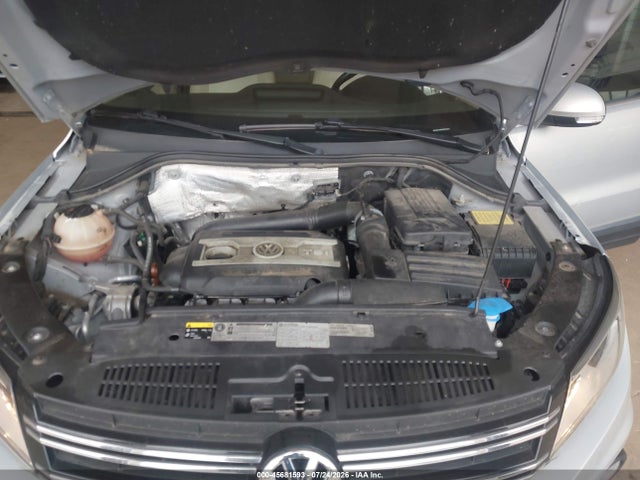 45681593 :رقم المزاد ، WVGAV7AX0DW554843 vin ، 2013 Volkswagen Tiguan Se مزاد بيع