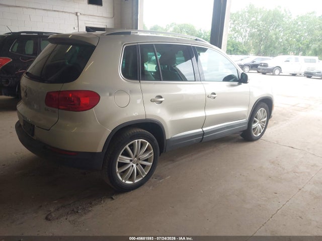 45681593 :رقم المزاد ، WVGAV7AX0DW554843 vin ، 2013 Volkswagen Tiguan Se مزاد بيع