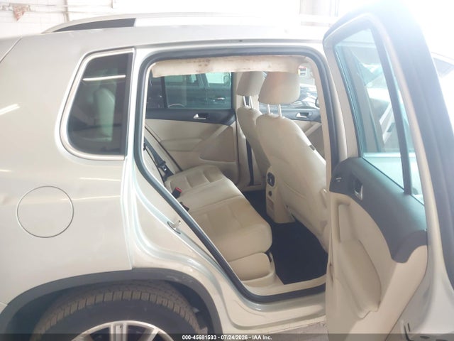 45681593 :رقم المزاد ، WVGAV7AX0DW554843 vin ، 2013 Volkswagen Tiguan Se مزاد بيع