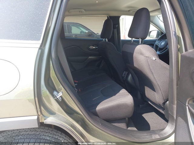 45681603 :رقم المزاد ، 1C4PJMCB8KD343621 vin ، 2019 Jeep Cherokee Latitude 4x4 مزاد بيع