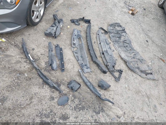 45681638 :رقم المزاد ، 4T1C11AK2LU912962 vin ، 2020 Toyota Camry Le مزاد بيع