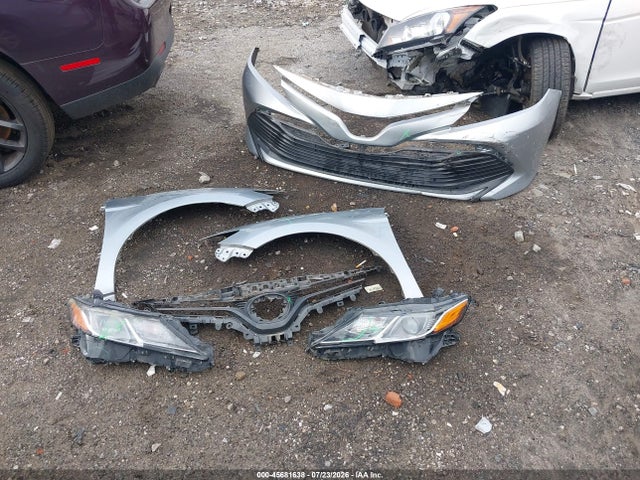 45681638 :رقم المزاد ، 4T1C11AK2LU912962 vin ، 2020 Toyota Camry Le مزاد بيع