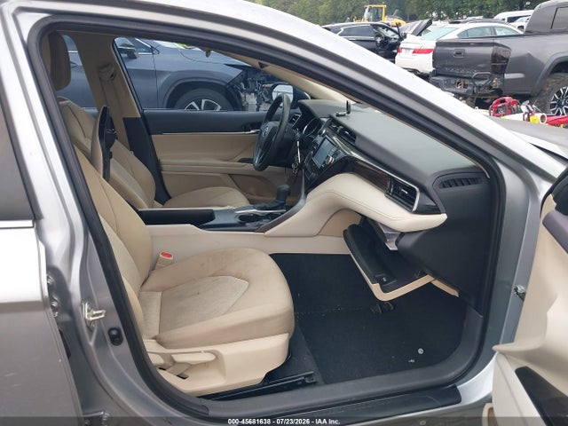 45681638 :رقم المزاد ، 4T1C11AK2LU912962 vin ، 2020 Toyota Camry Le مزاد بيع