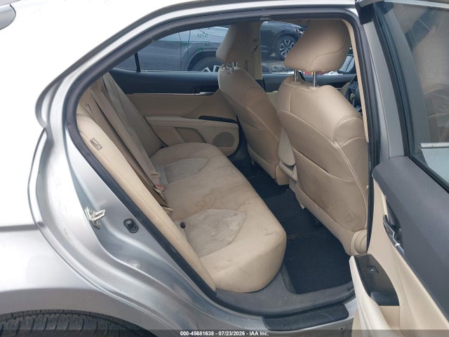45681638 :رقم المزاد ، 4T1C11AK2LU912962 vin ، 2020 Toyota Camry Le مزاد بيع