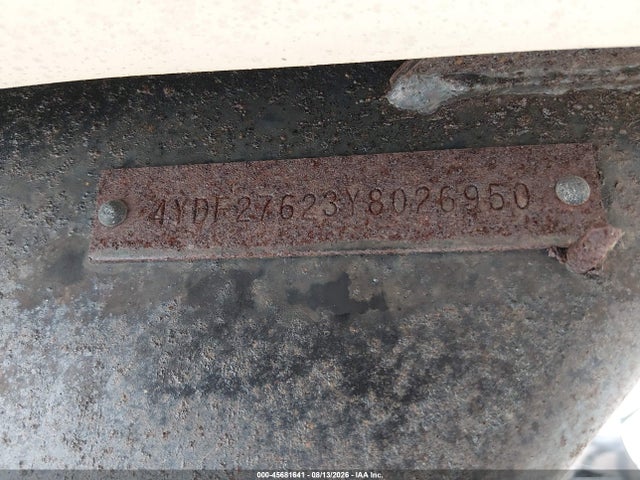 45681641 :رقم المزاد ، 4YDF27623Y8026950 vin ، 2000 Keystone Other مزاد بيع