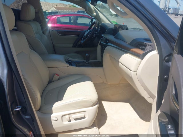 Продаж на аукціоні авто 2017 Lexus Lx 570, vin: JTJHY7AX4H4226494, номер лоту: 45681674