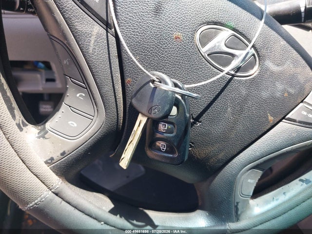 Продажа на аукционе авто 2011 Hyundai Sonata Gls, vin: 5NPEB4AC7BH050951, номер лота: 45681698