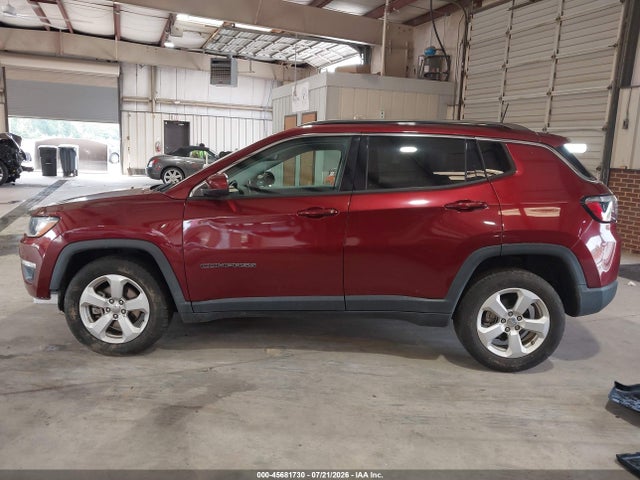 45681730 :رقم المزاد ، 3C4NJCBB7LT257571 vin ، 2020 Jeep Compass Latitude Fwd مزاد بيع