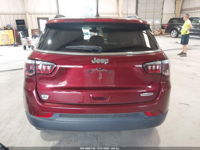 45681730 :رقم المزاد ، 3C4NJCBB7LT257571 vin ، 2020 Jeep Compass Latitude Fwd مزاد بيع