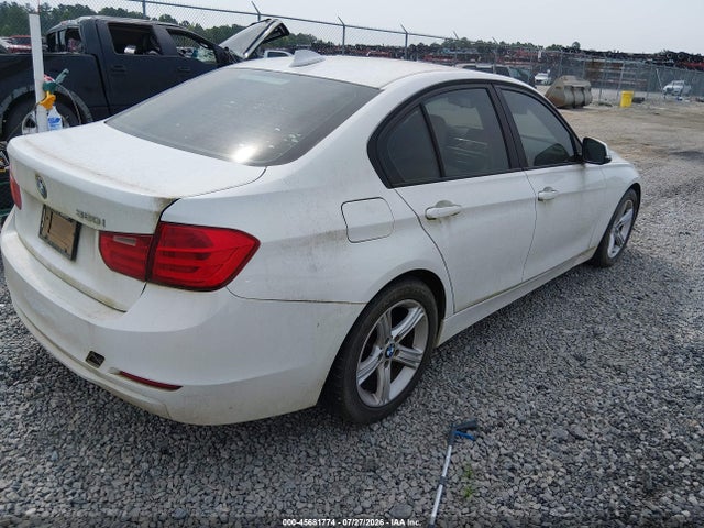BMW 320i 2014 WBA3B1G55ENN90380 Image 4