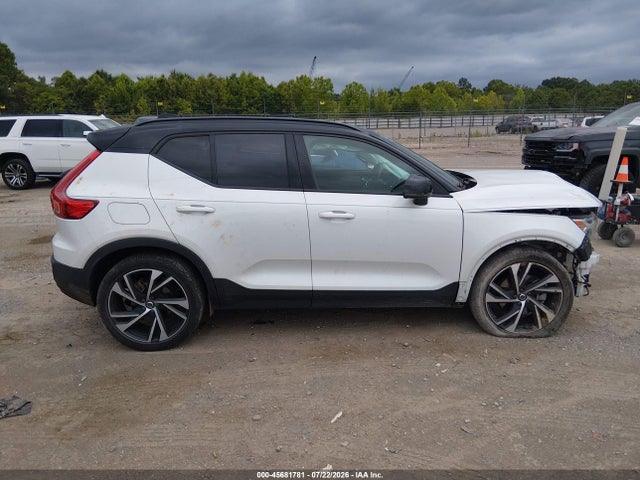2021 Volvo Xc40 T5 R-design მანქანა იყიდება აუქციონზე, vin: YV4162UM3M2467447, აუქციონის ნომერი: 45681781