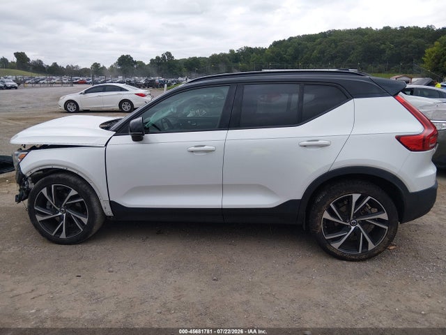 2021 Volvo Xc40 T5 R-design მანქანა იყიდება აუქციონზე, vin: YV4162UM3M2467447, აუქციონის ნომერი: 45681781