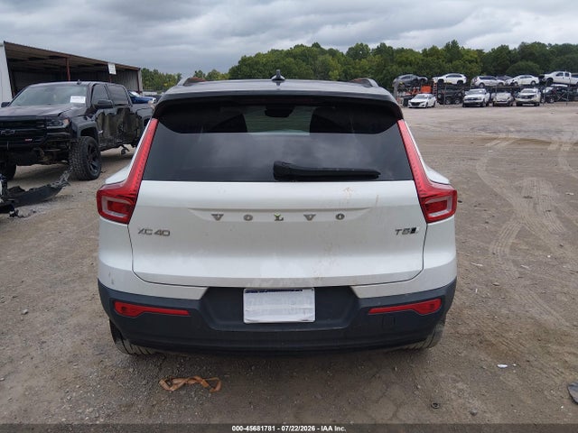 2021 Volvo Xc40 T5 R-design მანქანა იყიდება აუქციონზე, vin: YV4162UM3M2467447, აუქციონის ნომერი: 45681781