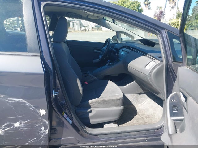45681894 :رقم المزاد ، JTDKN3DU7B0264070 vin ، 2011 Toyota Prius Two مزاد بيع