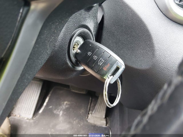 45681901 :رقم المزاد ، 5XYPGDA32GG136760 vin ، 2016 Kia Sorento 2.4l Lx مزاد بيع