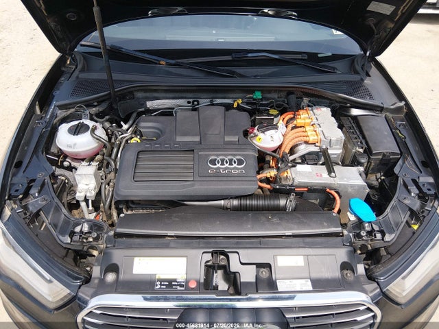 45681914 :رقم المزاد ، WAUUPBFF6GA145310 vin ، 2016 Audi A3 E-tron 1.4t Premium مزاد بيع