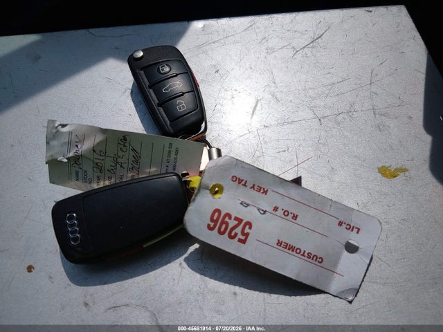 45681914 :رقم المزاد ، WAUUPBFF6GA145310 vin ، 2016 Audi A3 E-tron 1.4t Premium مزاد بيع