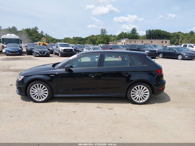 45681914 :رقم المزاد ، WAUUPBFF6GA145310 vin ، 2016 Audi A3 E-tron 1.4t Premium مزاد بيع